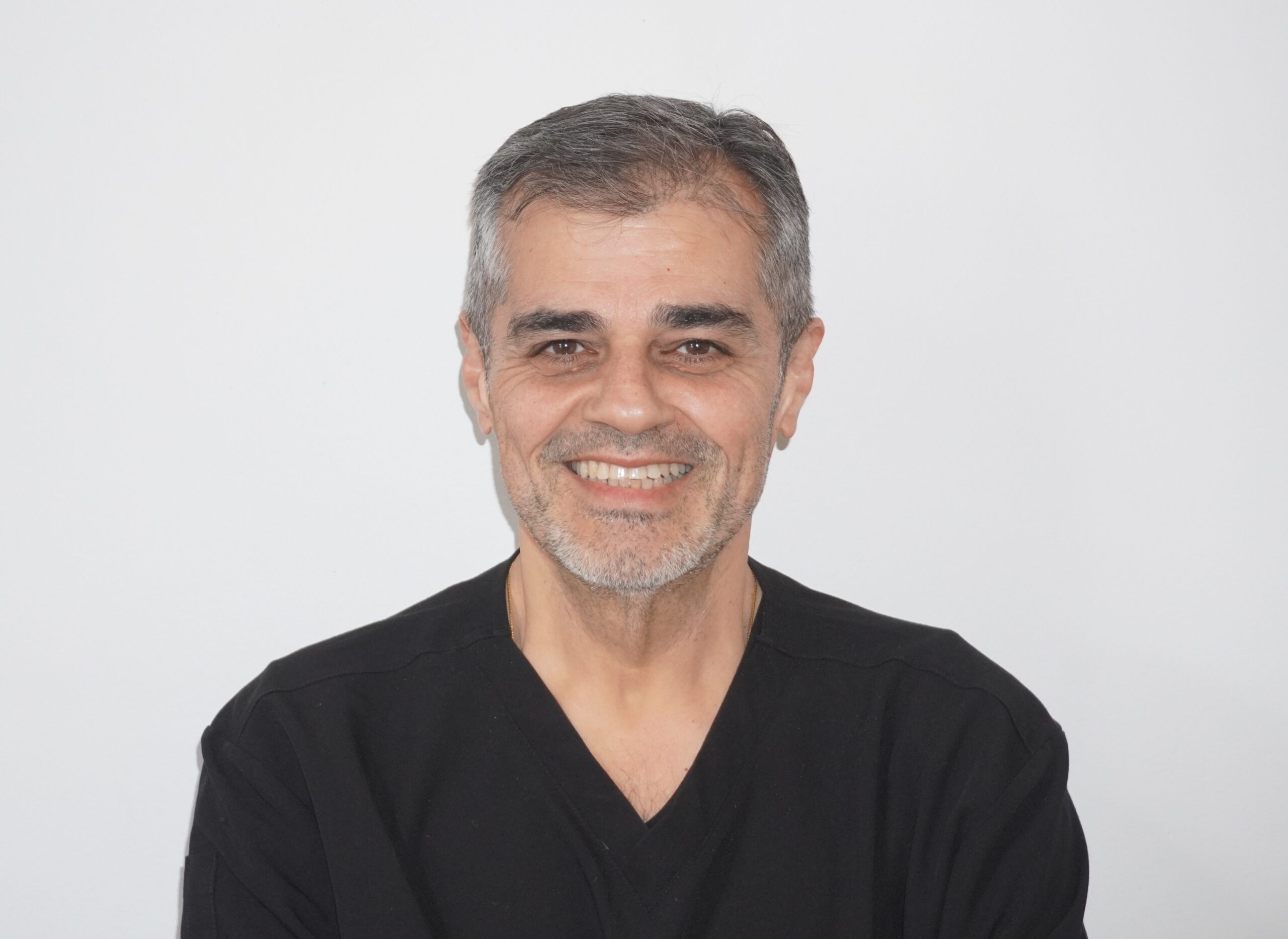 Dr Omar Awni